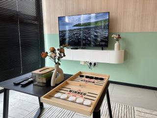 High Floor, 3BR 3queen bed, 2 parking, Urban Suites by XWHome - Jelutong - 8