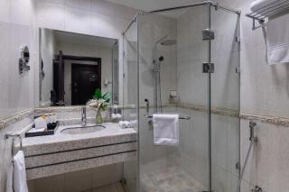 Warwick Al Jubail Hotel - Al Jubail - 9