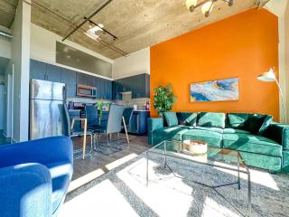 Family Friendly 2BR South Loop Suite with Optional Parking and Gym Access Sleeps up to 8 Near McCormick Place and Soldier Field - 9