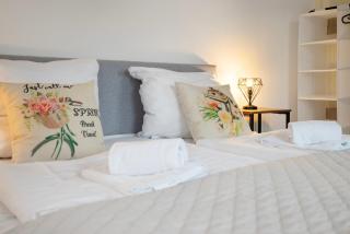 BackHome - BUSINESS&FAMILY - Fantastische Schlosslage, SmartTV, Waschtrockner, Netflix, 50qm, 24h Checkin - Apartment 3 - Ludwigsburg - 4