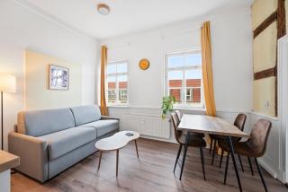 BackHome - SUITE L - Parkhaus - Fantastische Schlosslage - SmartTV - Waschmaschine - Netflix - 50qm - 24h Checkin- Apartment 3 - 8