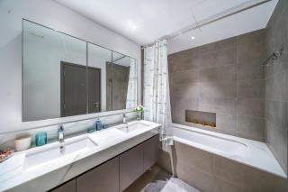 Homes Beyond I 2 BR Apartment with Panoramic Creek View - Dubai - 1