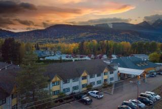 Prestige Hudson Bay Lodge & Conference Centre, WorldHotels Crafted Collection - 0