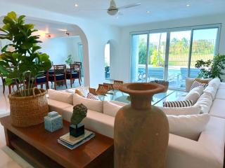 4BR Paradise-Private Pool w/ Gorgeous Lake Views! - Cancún - 1