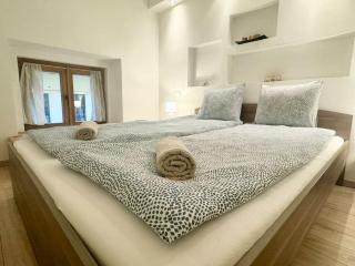 R8 Central 2BR Free Parking - Budapest - 9
