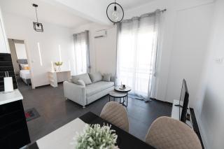 6th floor apartment 5min from Omonoia Subway Station - 0