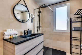 the diamond of banus with SEAVIEWS - 5