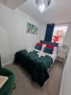 12 B Market Street - Watford - 0
