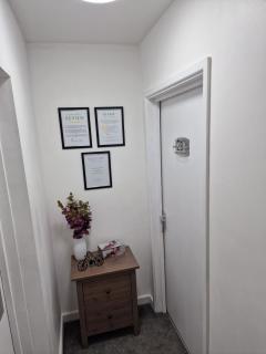 12 B Market Street - Watford - 2