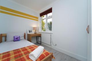 Private 3BR Home with Parking,WIFI,Garden,EV & Desk - 2
