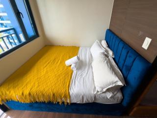 Air residences makati with balcony city lights view - Manila - 3