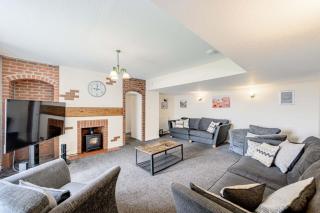 Auchenlarie Farmhouse - 8