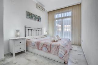 Apartamento para 6 con Wifi, AC, Piscina y Parking gratis - 4