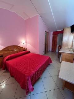Hotel Canada - - 2