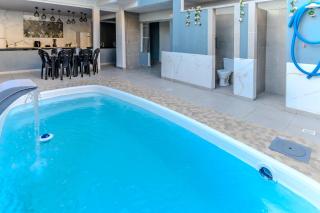 Quarto com 2 Camas de Casal Banheiro privado - Vila Velha - 2
