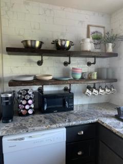 Comfy Family Apartment Home Free Parking Wi-fi - Hayward - 9