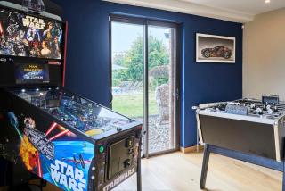 VILLA ARCADIA - Piscine - Spa - Sauna - Cinéma - Jeux d'arcades - Jeux vidéo - Bassin naturel - Jardin - Seclin - 5