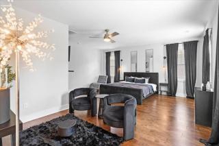 Luxurious, Sleeps13, Spacious, 5 mins to Uptown - Charlotte - 4