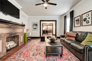 Howes Capitol II-Sleek & spacious-walk to OU Med - Oklahoma City - 2