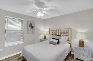 Phoenix V 205 - Orange Beach - 5