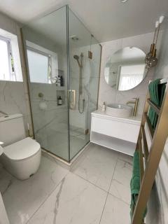 Luxury Seaside Village Resort - Auckland - 7
