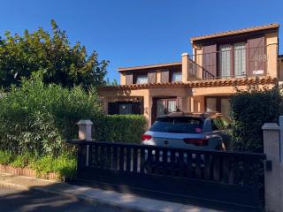 Domaine de vacances à 600m de la plage animations piscines en supplément villa climatisée 3 chambres 5 à 7 couchages WIFI LRPDSG12 - Portiragnes - 0