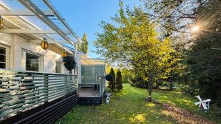 Entire Cozy House with nature,sauna,patio,parking - 1