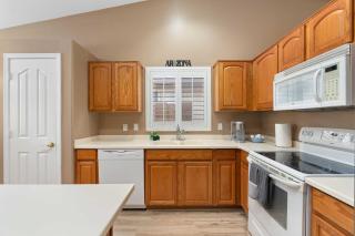 Sunny San Tan Valley Home with Backyard Oasis! - Queen Creek - 1