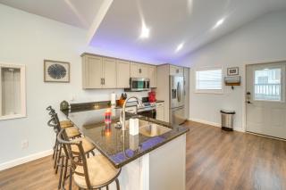 Near Kanawha River Unique Renovated Home with Yard! - 9