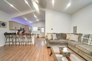 Near Kanawha River Unique Renovated Home with Yard! - 6