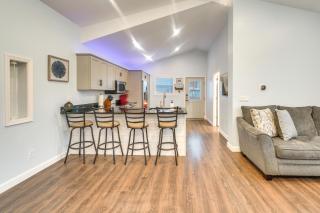 Near Kanawha River Unique Renovated Home with Yard! - 5