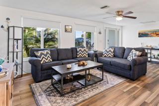 Englewood Escape 3BR Canal Front with Pool - 8
