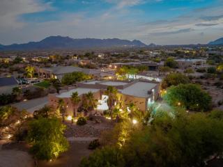 Amazing Views - Pickleball - Golf - Sleeps 25 - Scottsdale - 5