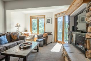 Mammoth Green #210 - Nearly Ski-in Ski-Out 2 Bedroom 2 Bath, Sleeps 6 on Golf Course - Mammoth Lakes - 6