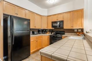 Mammoth Green #210 - Nearly Ski-in Ski-Out 2 Bedroom 2 Bath, Sleeps 6 on Golf Course - Mammoth Lakes - 3