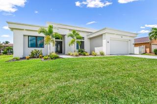 Simple Elegance - Cape Coral - 3
