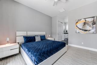 Simple Elegance - Cape Coral - 2