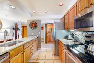 Torian Plum Plaza 302 - 1