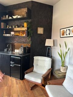 The Advocate - Martinborough - 1