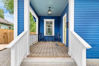 Casa Cowboy near Downtown, Gourmet Kitchen, Private Yard - 1