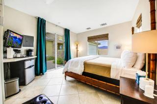 Secluded Private Golf Pool Home with Game Room - Indio - 5