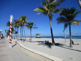 Beachfront Fun & Waves Heated Pool Free Parking - Hollywood - 7