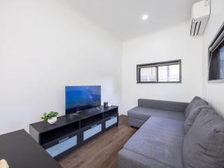 Best Affordable 3B Unit CBD steps to River n Stadium - Brisbane - 0