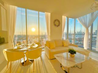 Luxury Apt Burj Khalifa, Sunset and Lagoon view - Dubai - 9