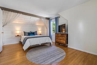 Nicollet Nook 1BR Upper-Level Retreat - 2