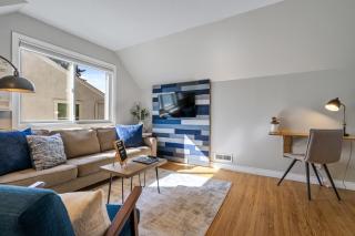 Nicollet Nook 1BR Upper-Level Retreat - 9