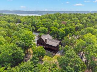 Secluded-Pvt Hot Tub-Free Daily Tickets-Walk to Table Rock Lake - Lampe - 9
