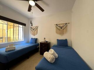 T103 Family Condo in Gated Area - With private bbq - 3