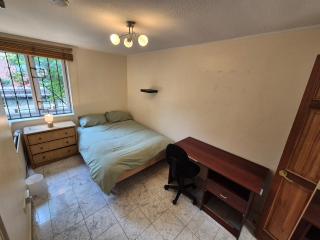 Spacious and Elegant Guest House with En-Suites available in Canary Wharf - London - 5