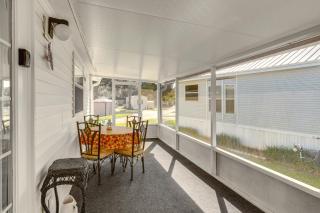 Lakeland Cottage with Pool Access and Screened Porch! - Lakeland - 0